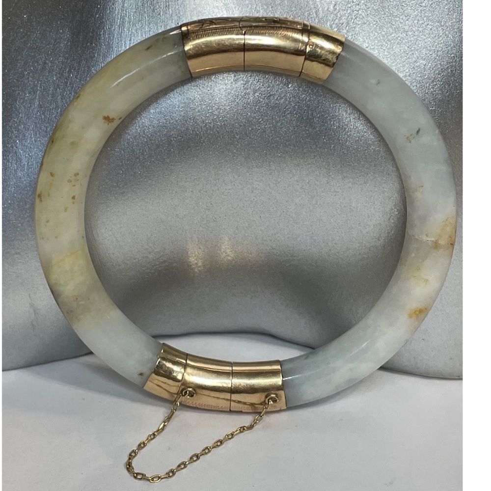 14KT Yellow Gold White Jade Bangle Bracelet 7”